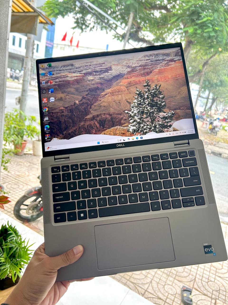 Dell Latitude 7440