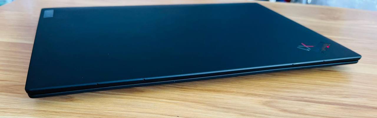 Lenovo Thinkpad X1 Carbon Gen 9