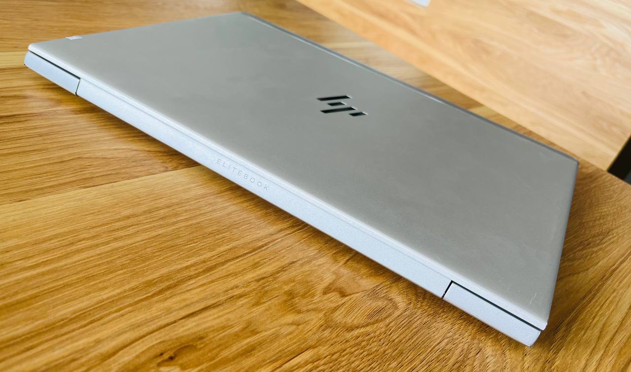 HP Elitebook 830 G6
