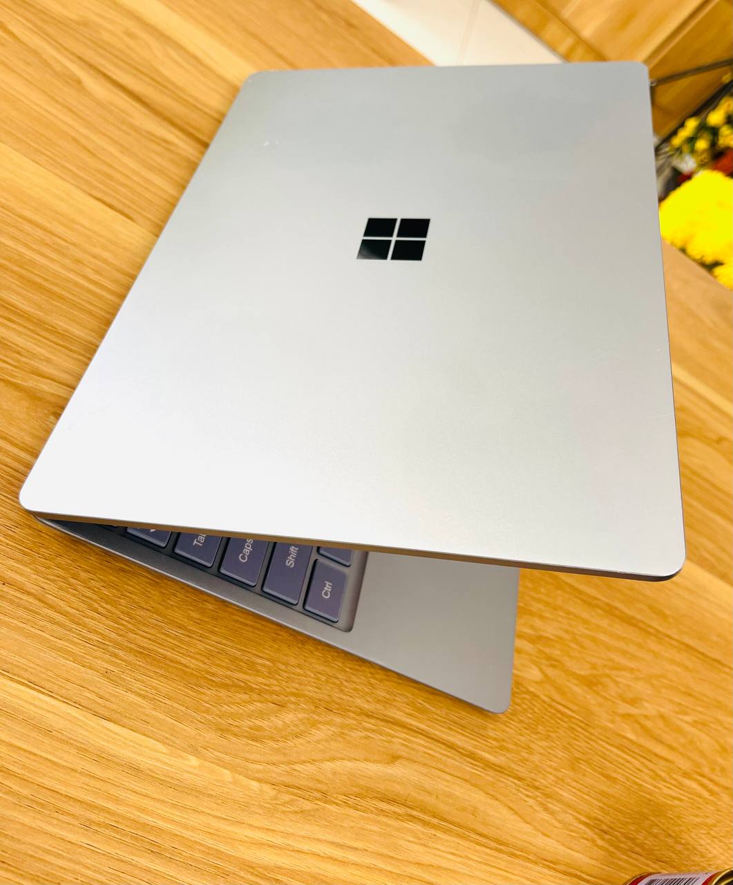 Surface Laptop Go