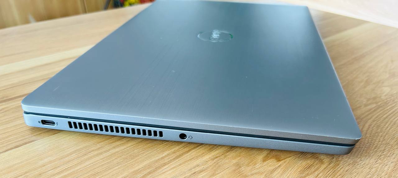 Laptop Dell Latitude 7420