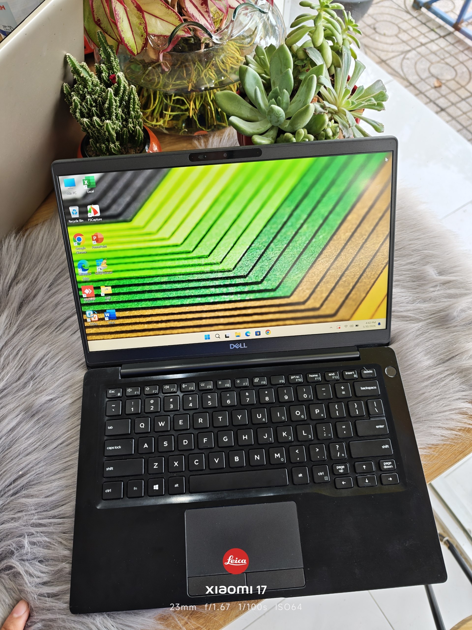 Dell Latitude 7400