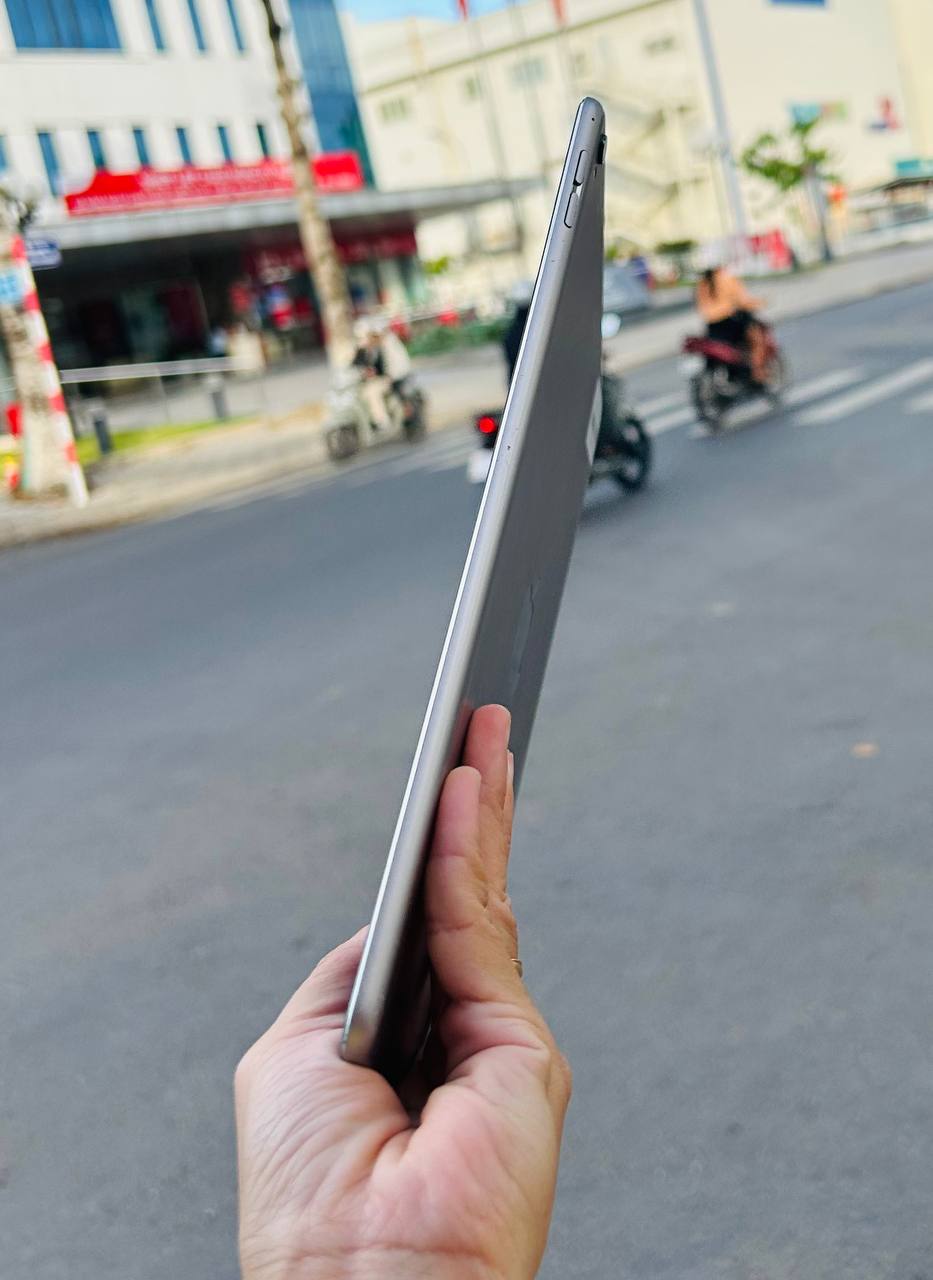 iPad Pro 9.7
