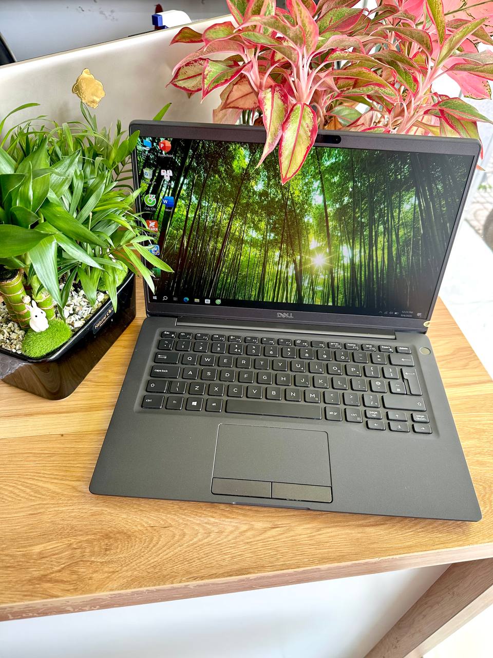 Dell Latitude 7400
