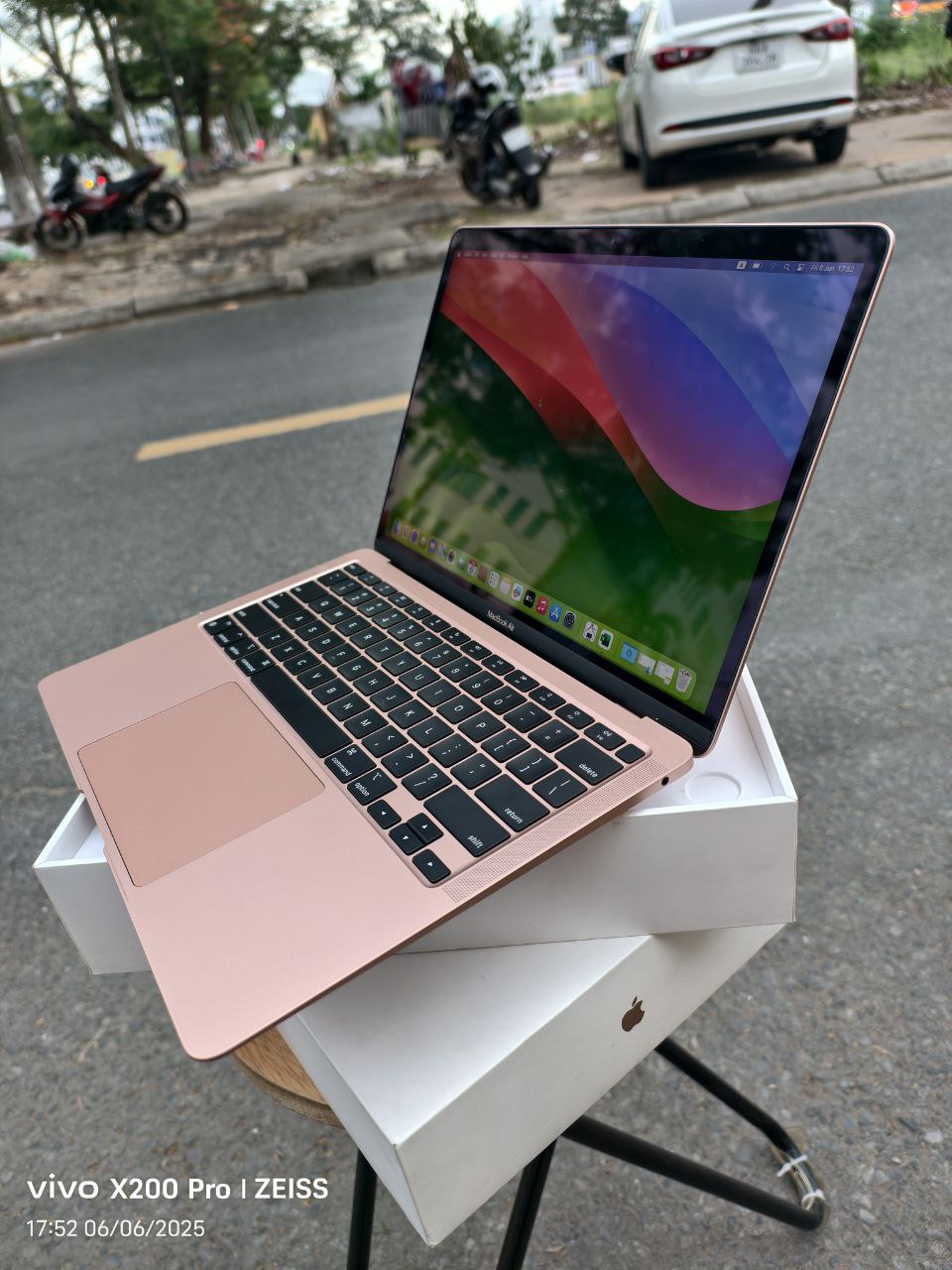 MacBook Air M1 (Pink)