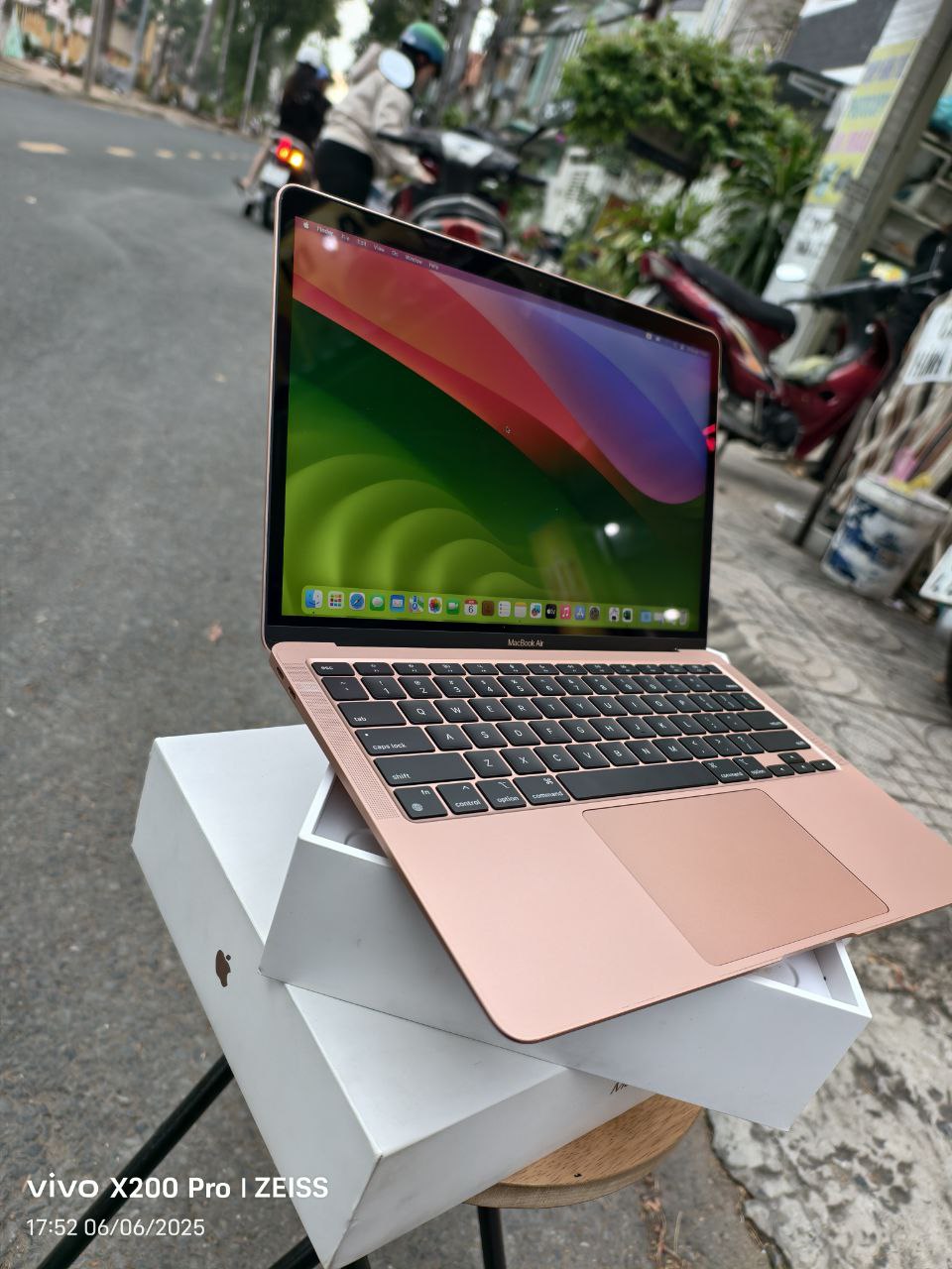 MacBook Air M1 (Pink)