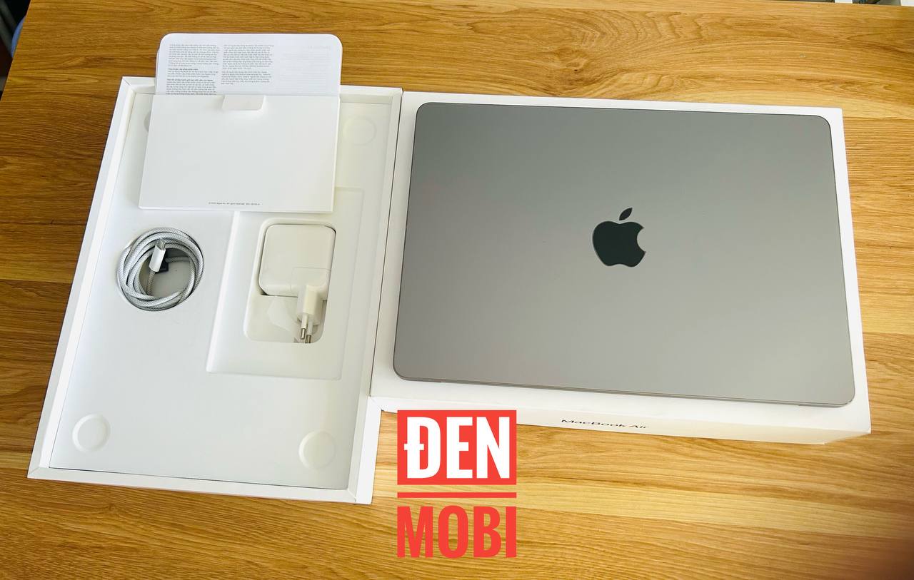 MacBook Air M3 2024